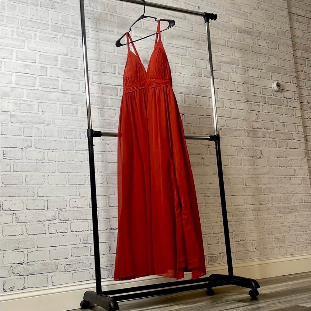 Azazie Dress size 6 fits like small 6. Rust color!